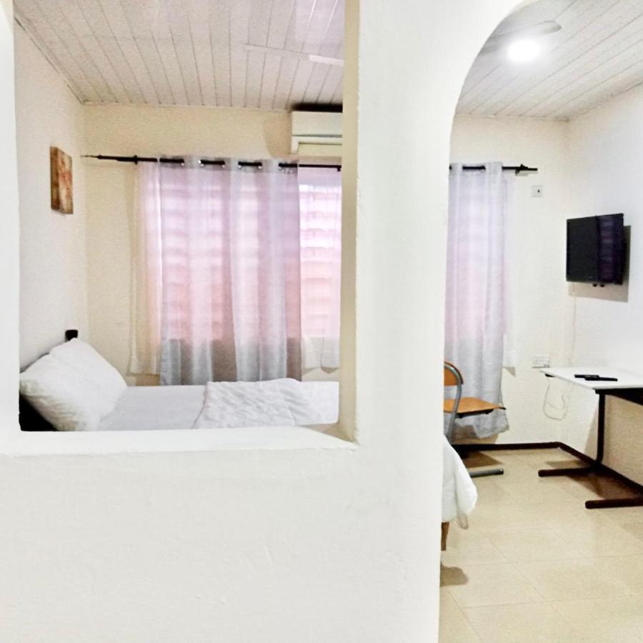 Marrets International Hotel - "Express" Cape Coast Exterior photo