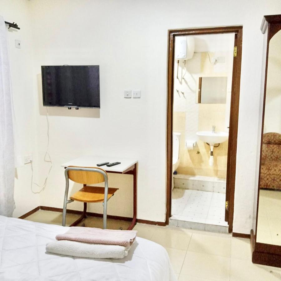 Marrets International Hotel - "Express" Cape Coast Exterior photo