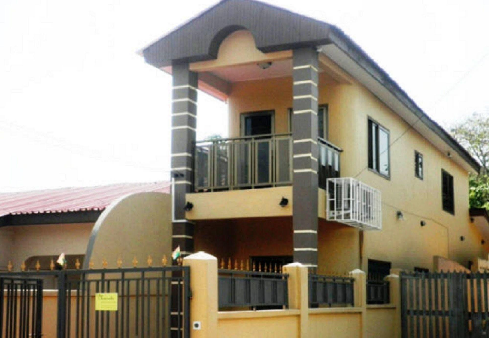 Marrets International Hotel - "Express" Cape Coast Exterior photo